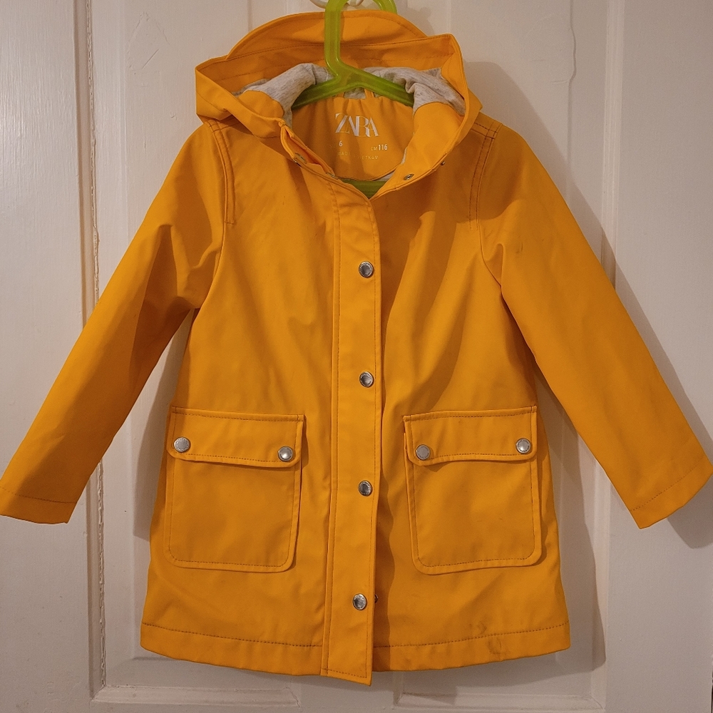 Rain jacket. Size 6. Zara.